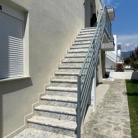 Danai With Pool, For Up To 6 Guest Apartman Ofrínio